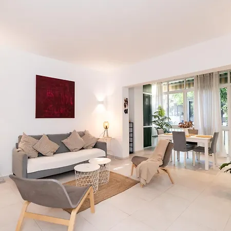 Balmoral Apartment